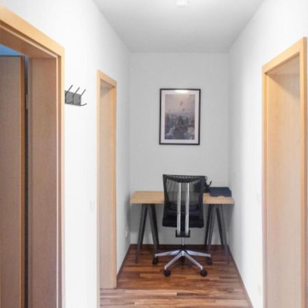 Relax Oasis With 65 Smarttv, Kitchen And Balcony Appartement Duisburg Buitenkant foto