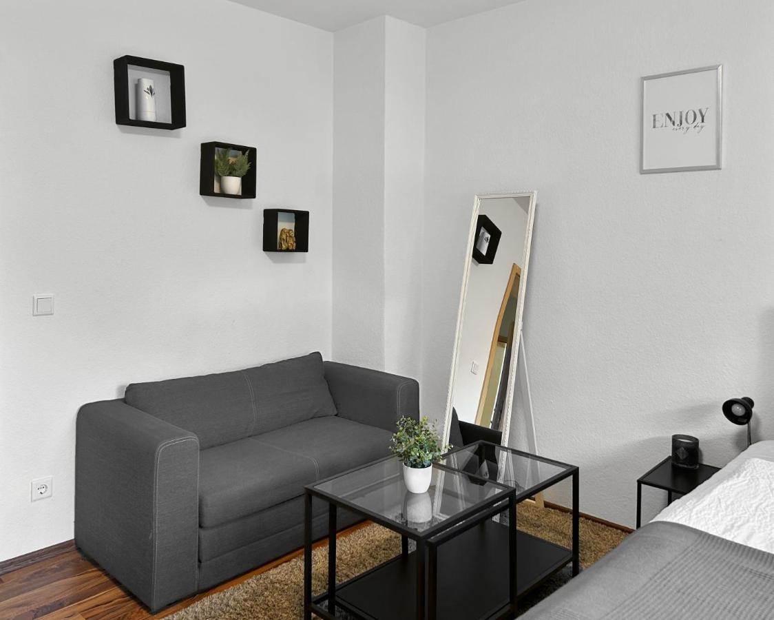 Relax Oasis With 65 Smarttv, Kitchen And Balcony Appartement Duisburg Buitenkant foto